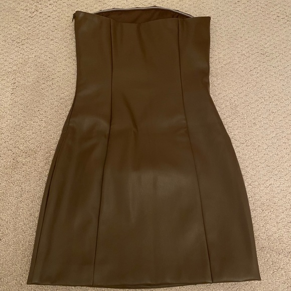 Cher Dress - Picture 3 of 4